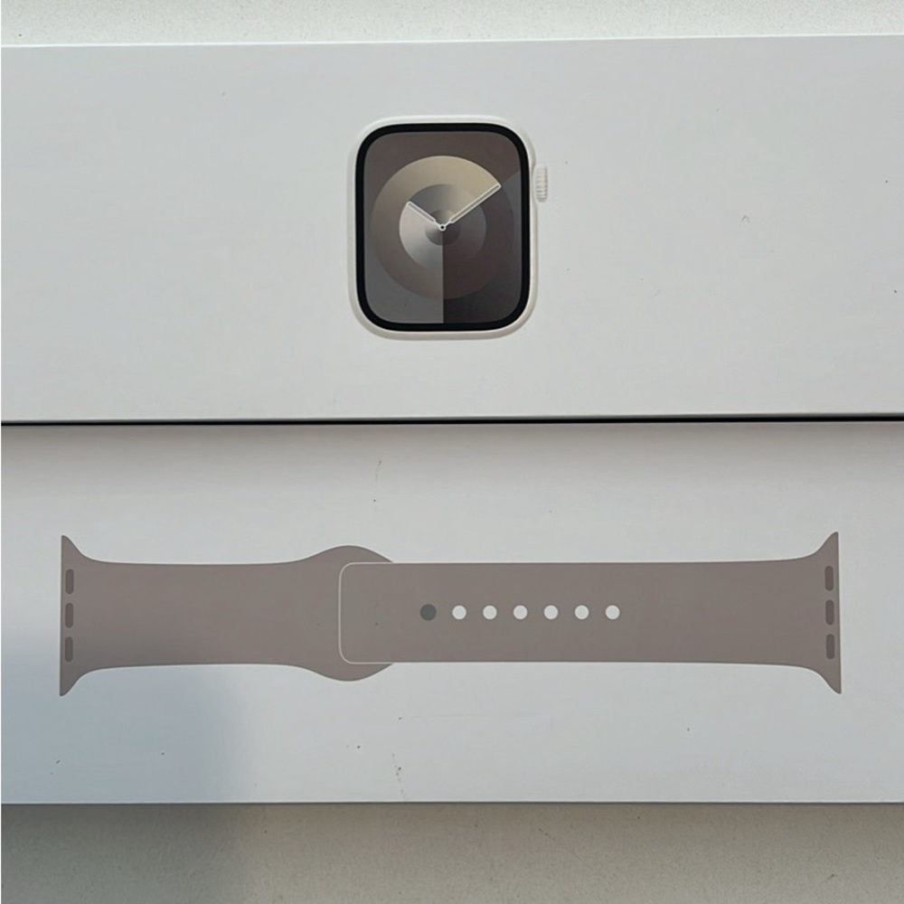 Brand new Apple Watch Series 9 + Cellular